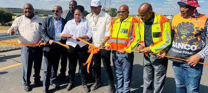 Mpumalanga Premier on the occassion of Official handover of Coal Haulage P29/1 Road (R555)